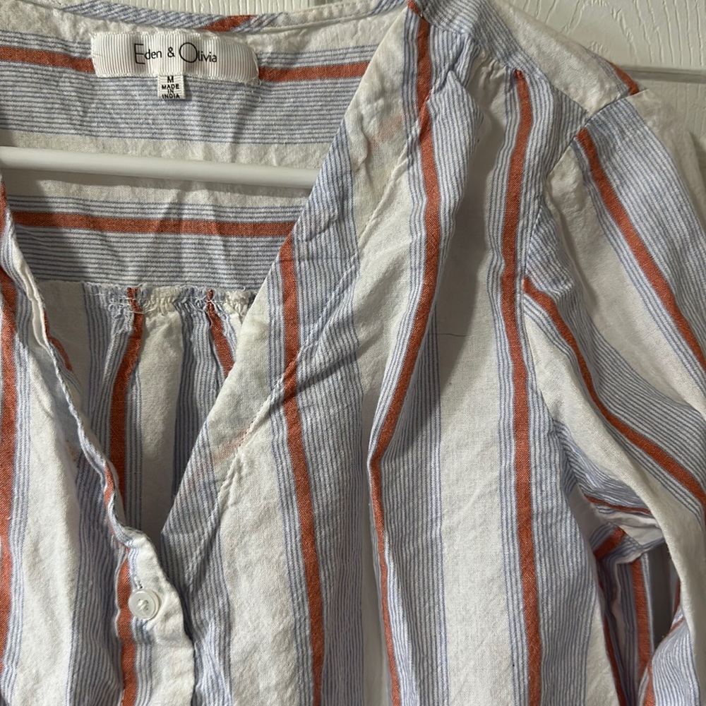 Breezy beachy blouse with ties on the sides
